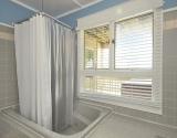 Middle Master Bath